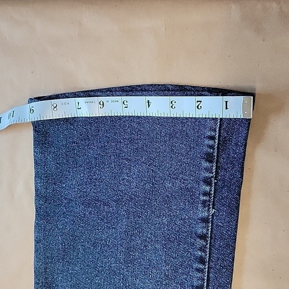 Kensie "The Tessa" High Rise Bootcut Blue Jeans, Size Unknown - EUC - Picture 9 of 13